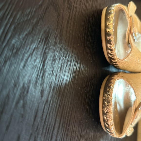 La plume leather size 40 and fits like 8 1/2 I think - Picture 5 of 5